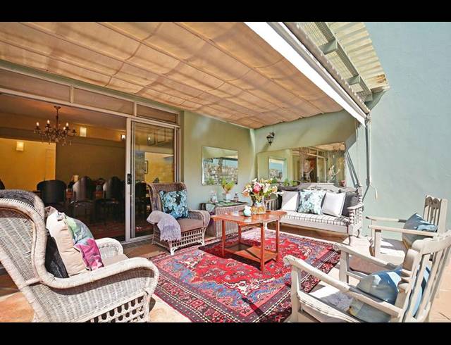 4 BEDROOM HOUSE FOR SALE IN BLOUBERGSTRAND